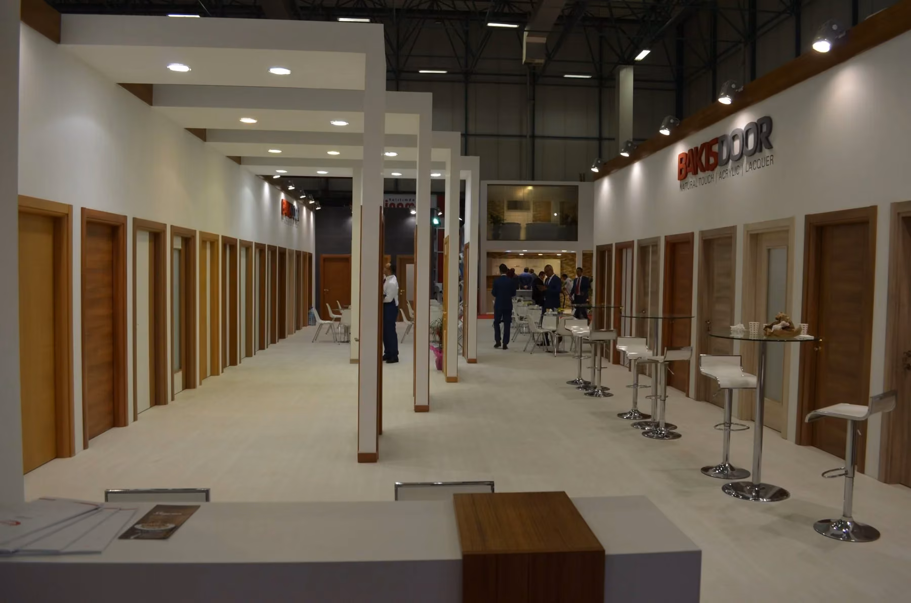 kapi-modelleri-standlari-ahsap-fuar-standlari-izmir-fuar-stand-firmalari