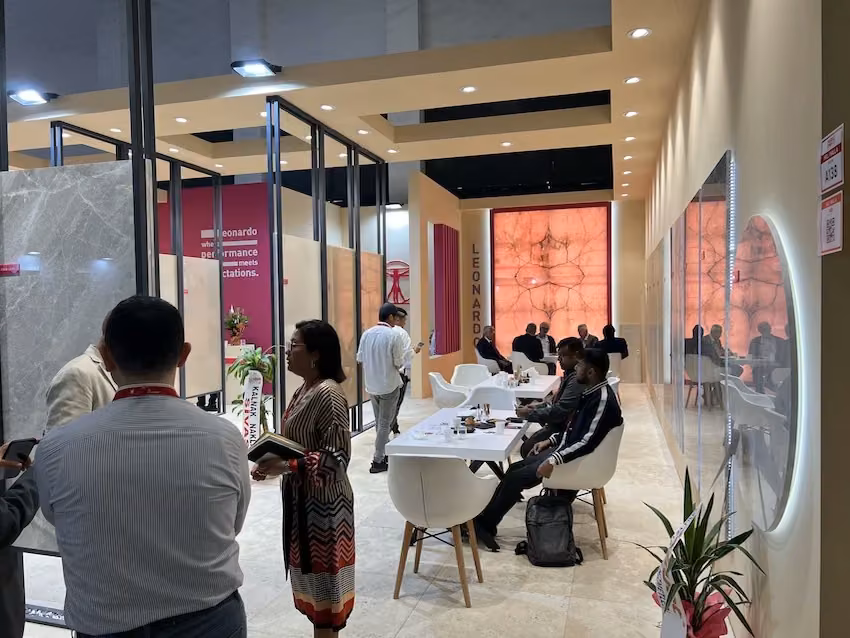 in-design-mimarlık-fuar standı