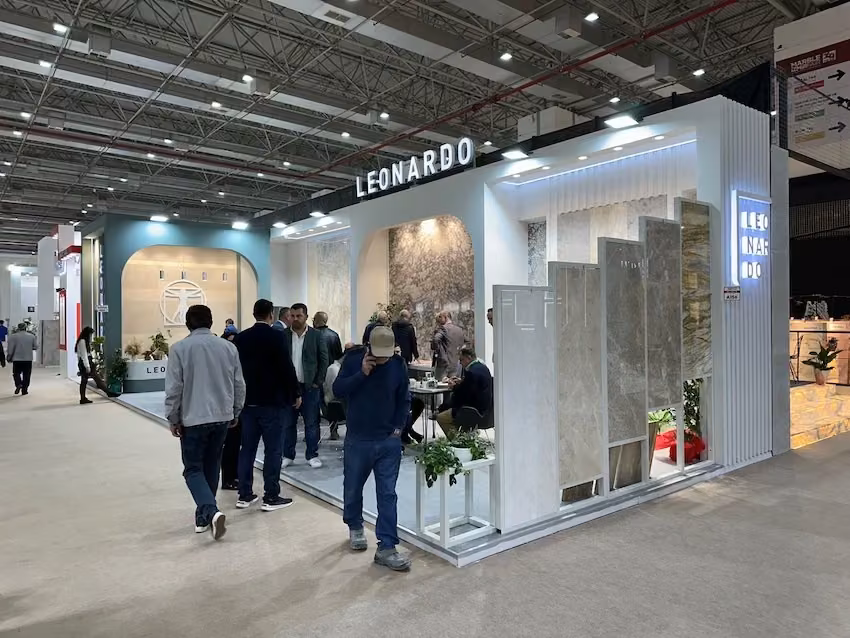 turkey-fair-stand